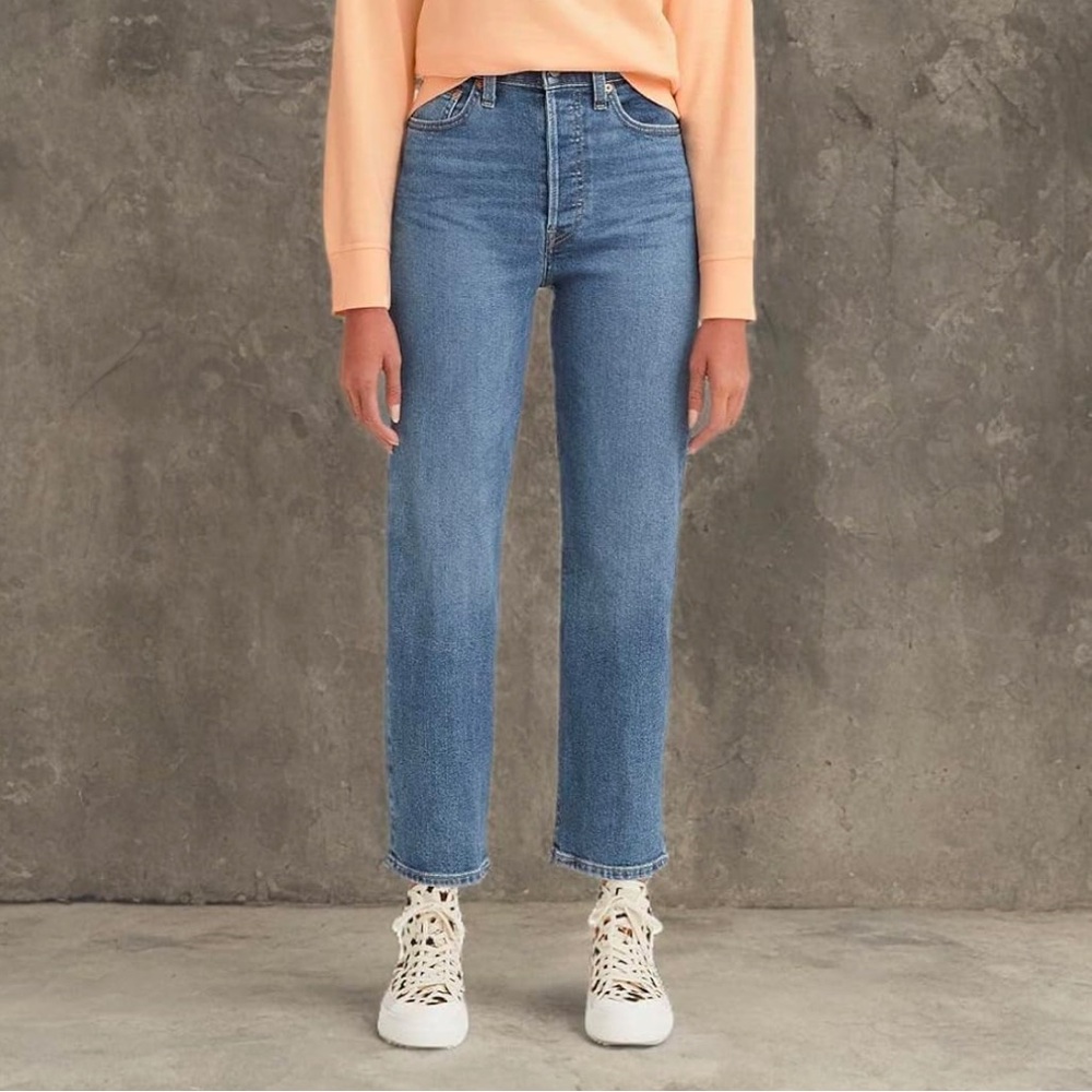 Levi’s women’s ribcage straight ankle jeans